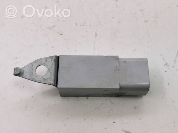 Lexus IS 220D-250-350 Entstörfilter Antenne 9098004184