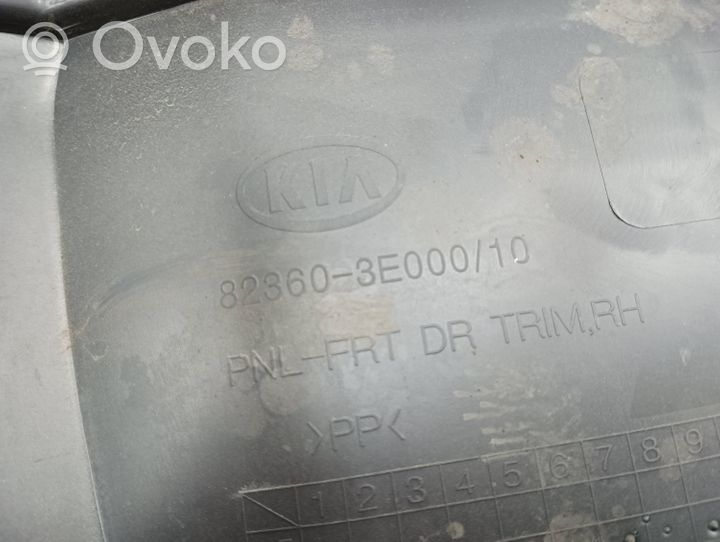 KIA Sorento Boczki / Poszycie drzwi przednich 823603E000