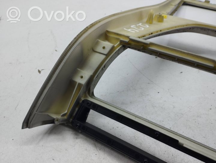 BMW X5 E53 Rivestimento in plastica cornice della leva del cambio 8268652