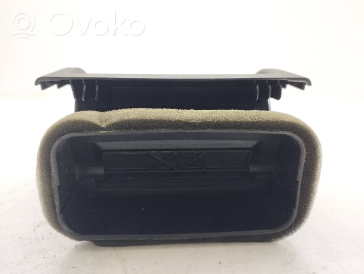 Opel Zafira A Griglia di ventilazione posteriore 90587485