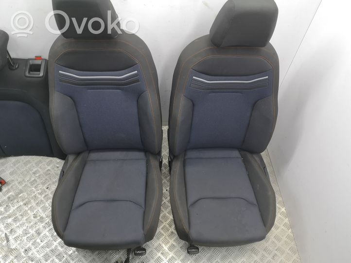 Seat Arona Set interni 