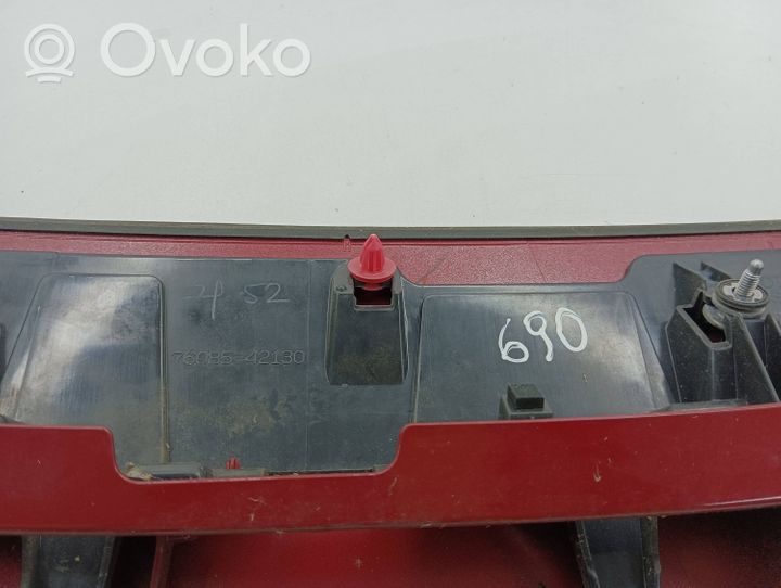 Toyota RAV 4 (XA40) Spojler klapy tylnej / bagażnika 7608542130