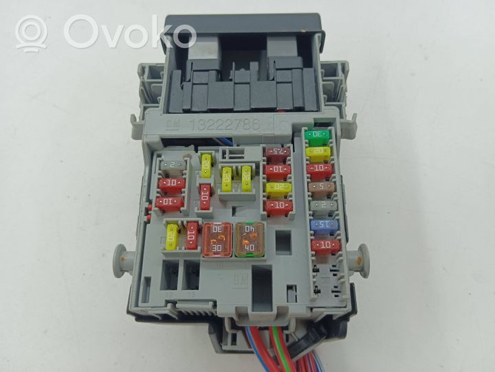 Opel Zafira C Fuse box set 13222786