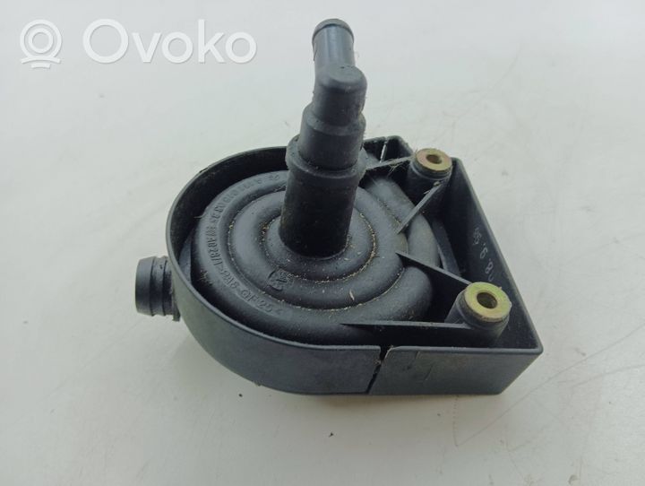 Mercedes-Benz CLK A208 C208 Separatore dello sfiato dell’olio A1110180334