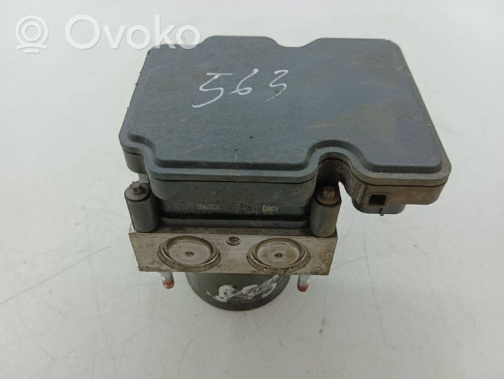 Toyota Avensis T270 ABS Blokas 2265106455