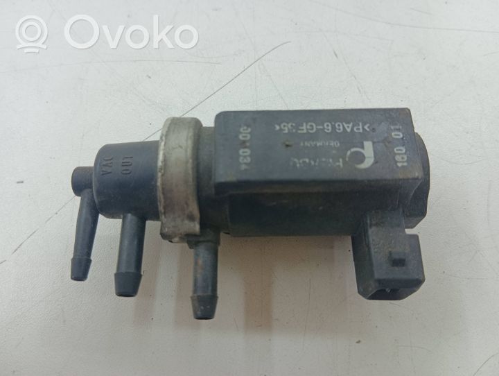 Audi A4 S4 B5 8D Electrovanne Soupape de Sûreté / Dépression 059906627