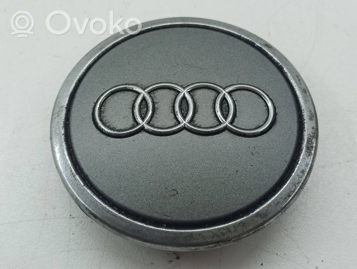 Audi A4 S4 B6 8E 8H Alkuperäinen pölykapseli 4B0601170A