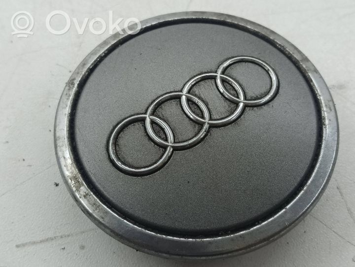 Audi A4 S4 B6 8E 8H Alkuperäinen pölykapseli 4B0601170A