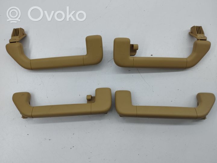 Porsche Cayenne (92A) Un set di maniglie per il soffitto 3710