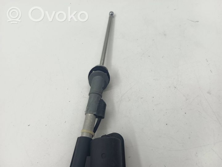 Mazda Xedos 6 Antenne radio 9502000272