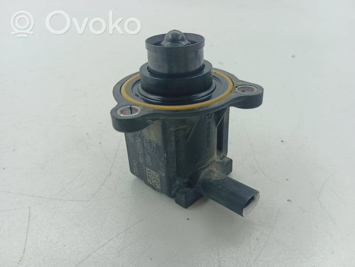 Ford Focus Soupape CJ5G9U465BA