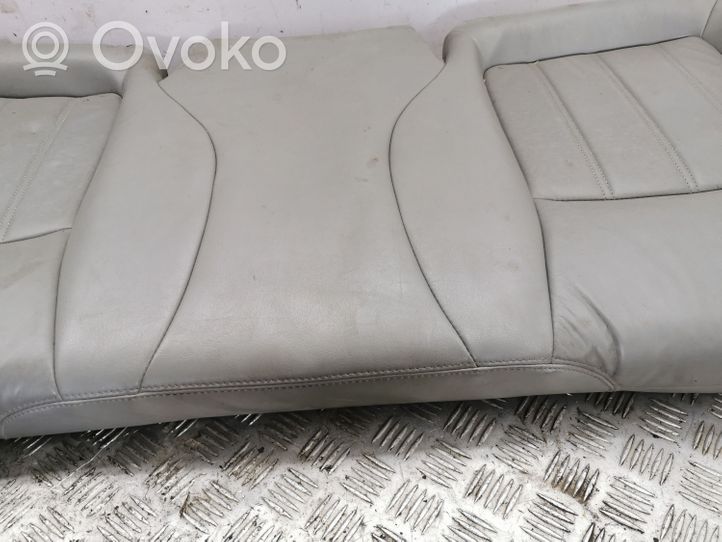 Chrysler 300 - 300C Rear seat 