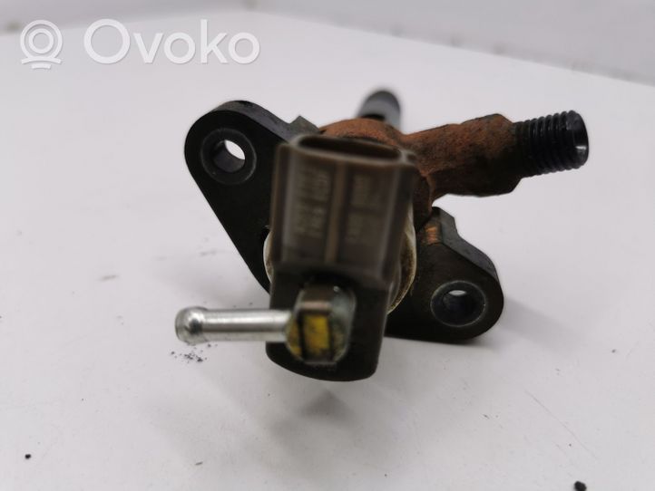 Mazda CX-7 Injecteur de carburant 001109M1073