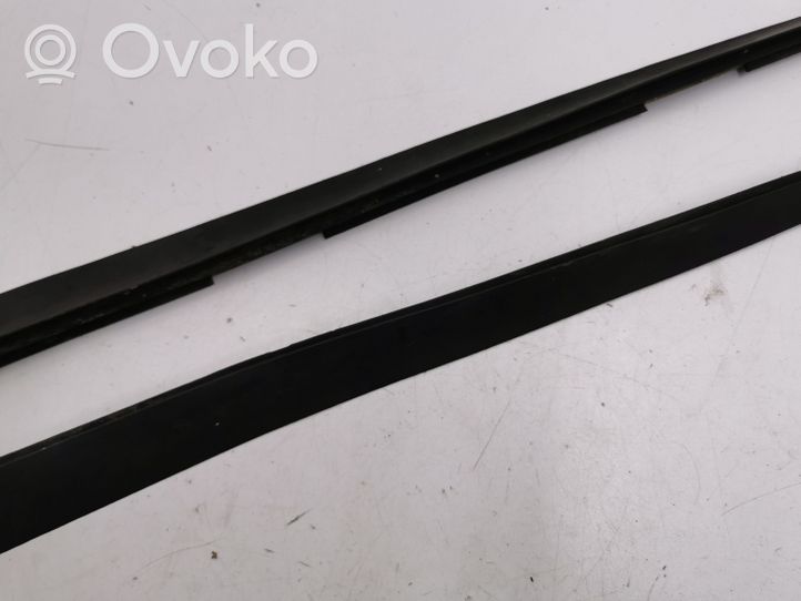 Mercedes-Benz A W168 Windshield trim A1686700208