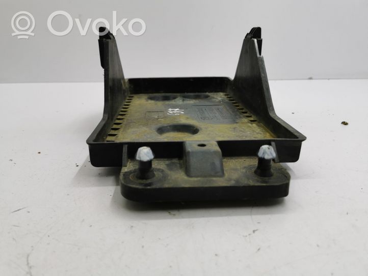 Mazda CX-5 Boîte de batterie KE7056041