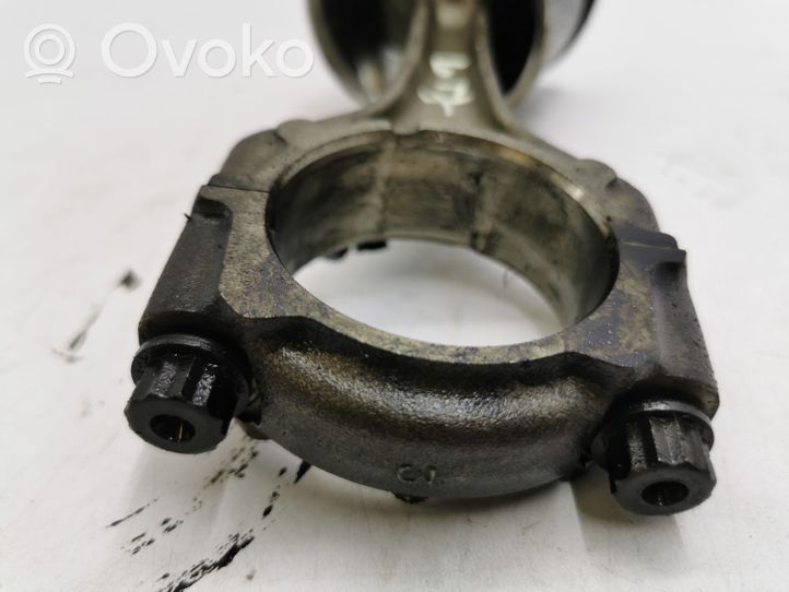 Toyota RAV 4 (XA20) Piston avec bielle 