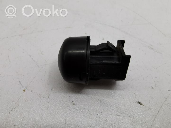 Toyota Avensis T250 Lichtsensor 0774501040