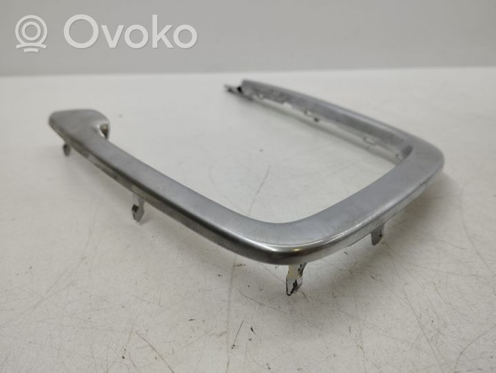 Volvo S60 Baguette moulure de porte arrière 8635882