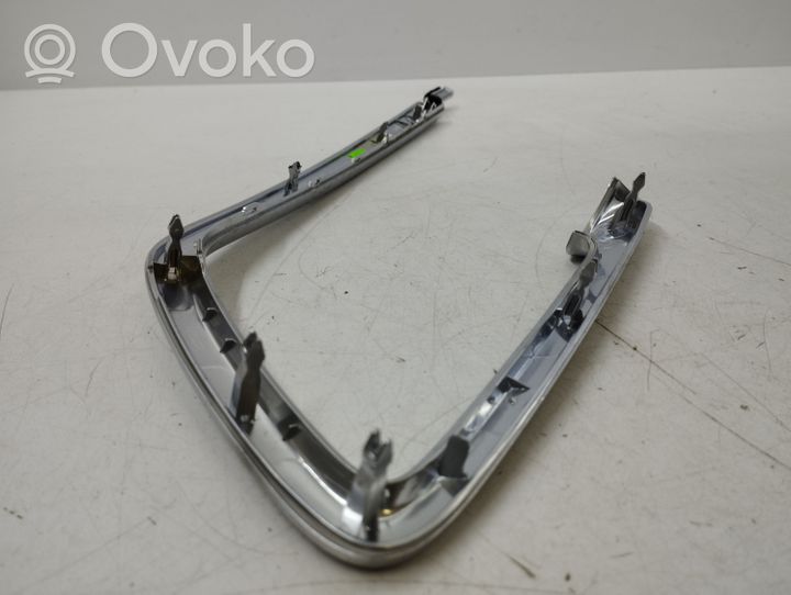 Volvo S60 Priekinė apdailos juosta 8635859