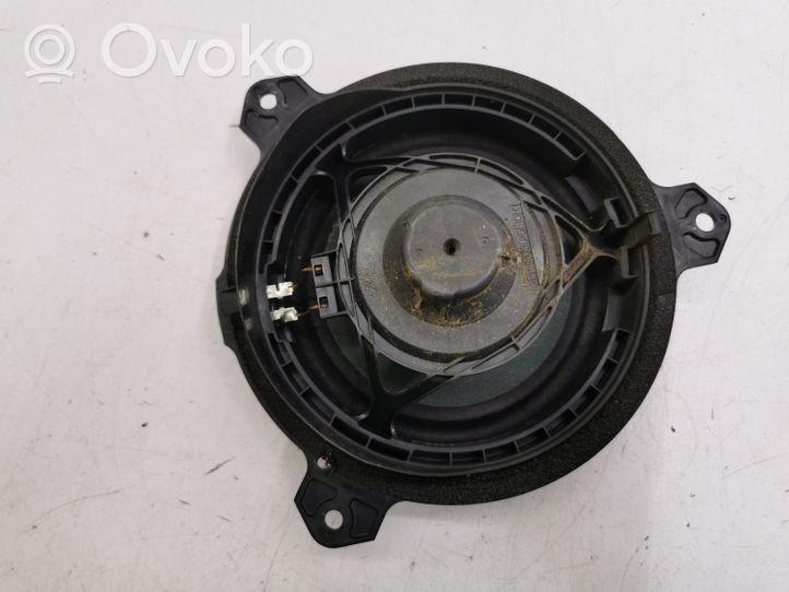 Toyota RAV 4 (XA40) Kit sistema audio 8616052330