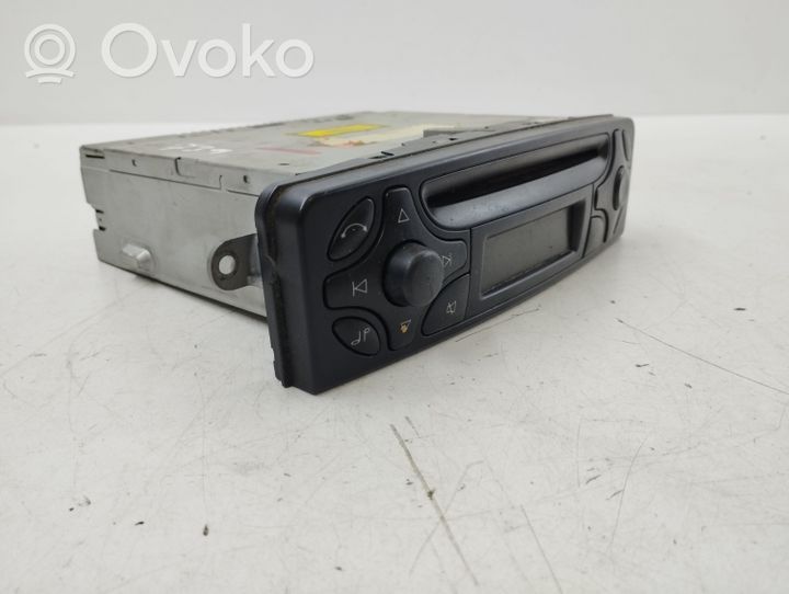 Mercedes-Benz C W203 Unité principale radio / CD / DVD / GPS A2038201786