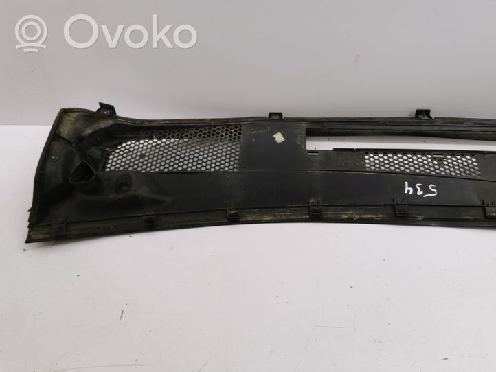 Mercedes-Benz B W245 Wiper trim 982444