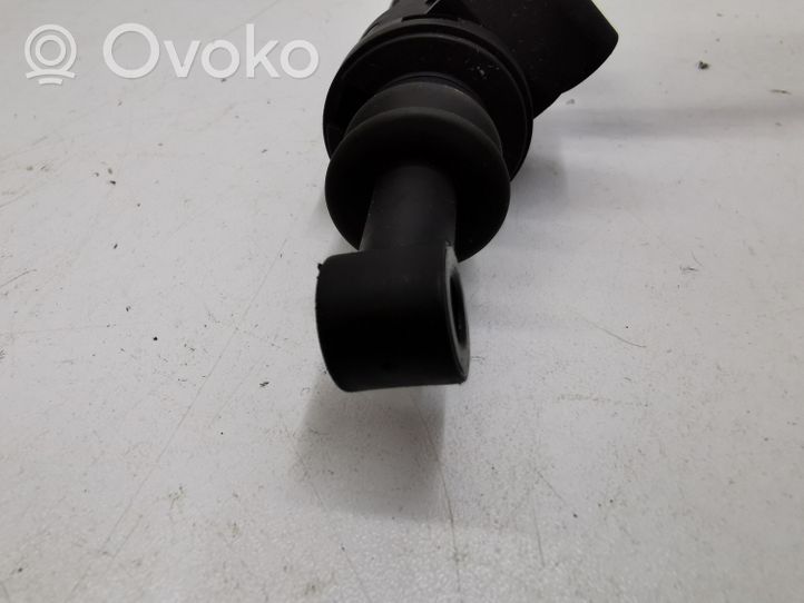 Mercedes-Benz C W204 Główny cylinder sprzęgła A2042900112