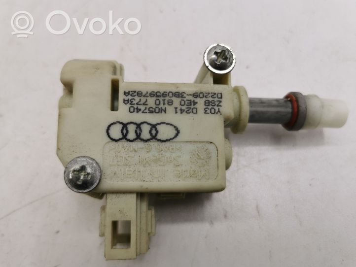 Audi A8 S8 D3 4E Motorino del tappo del serbatoio del carburante 4E0810773A