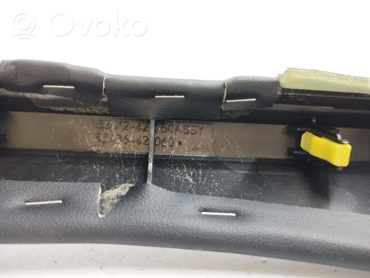 Toyota RAV 4 (XA40) Rivestimento del pannello 5501242050