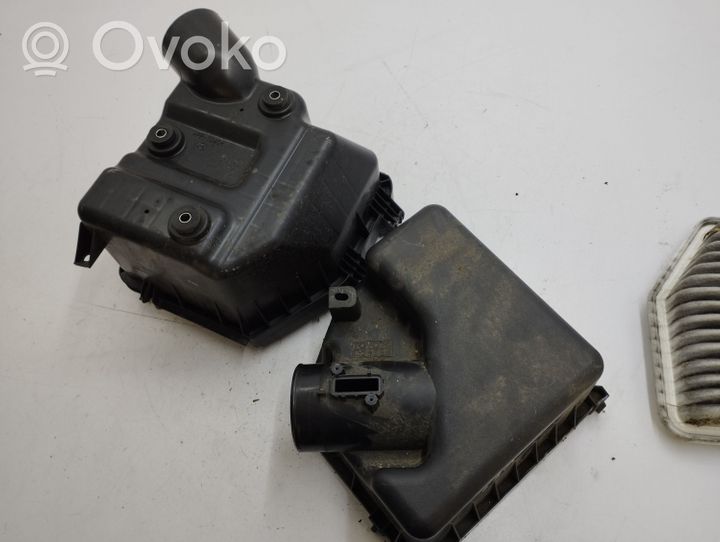 Toyota RAV 4 (XA40) Scatola del filtro dell’aria 1770126320