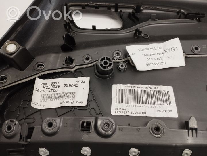 Citroen C5 Cita veida aizmugurē durvju dekoratīvās apdares detaļas 9662098677