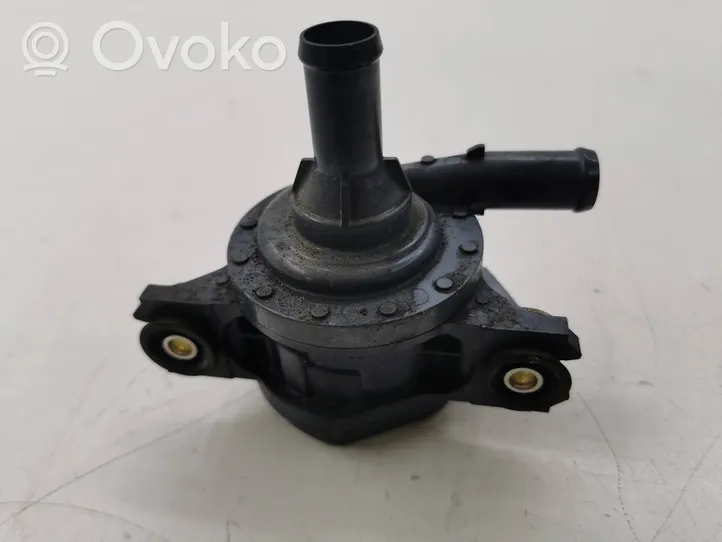 Toyota RAV 4 (XA50) Pompe à eau de liquide de refroidissement G904042010