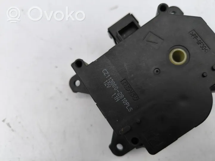 Toyota Yaris Oro kondicionieriaus oro srauto sklendės varikliukas CZ1138002800PLS