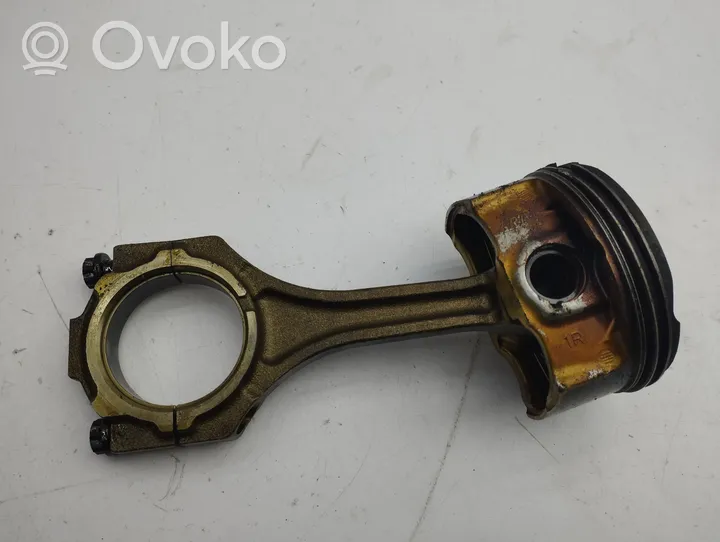 Lexus GS 300 350 430 450H Piston with connecting rod 31050