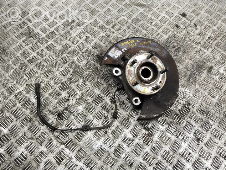 Opel Zafira C Front wheel hub 