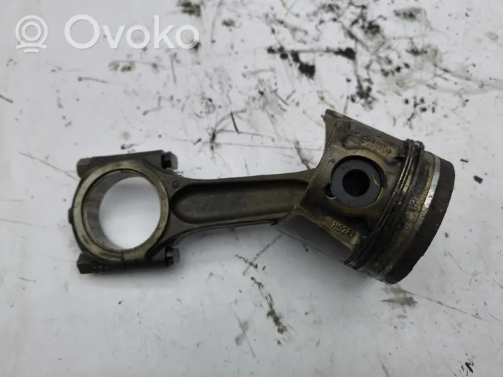 Volvo V50 Piston avec bielle 