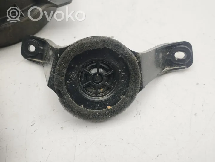 Toyota RAV 4 (XA30) Zestaw audio 8616042130