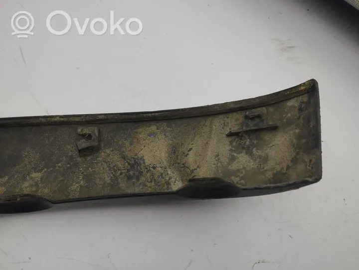 Toyota RAV 4 (XA30) Rivestimento passaruota anteriore 