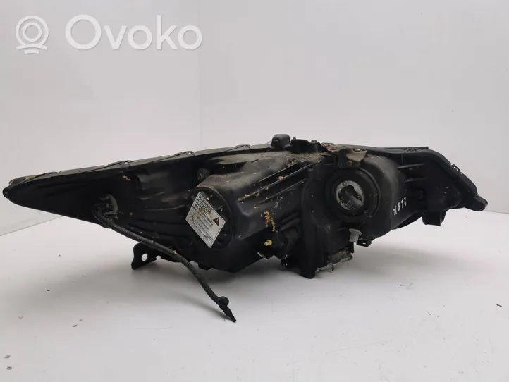 Honda Accord Lampa przednia P7566