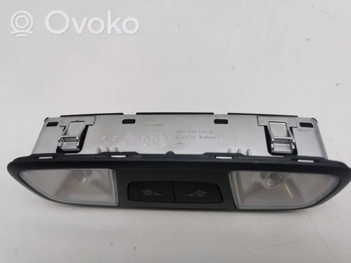 Audi Q2 - Lampka podsufitki tylna 8V0947111A