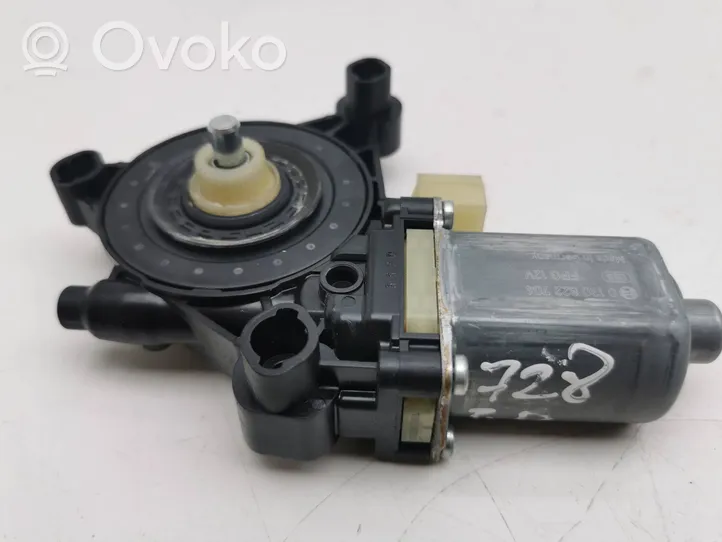 Audi A1 Varikliukas priekinio langų pakėlėjo 8W0959302