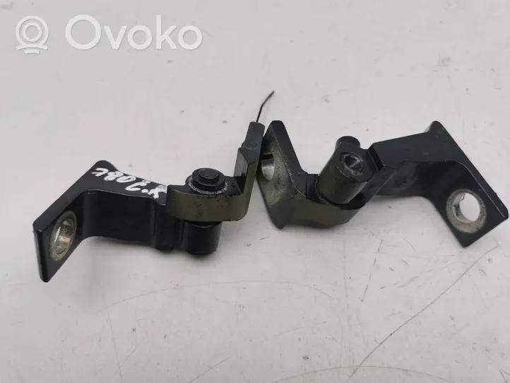 Audi Q2 - Rear door hinge set 8X0831403E