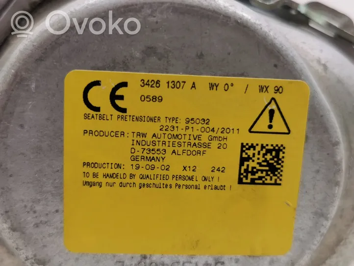 Audi Q3 F3 Takaistuimen turvavyö 83A857806