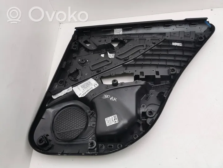 Audi Q2 - Takaoven verhoilu 81A867487