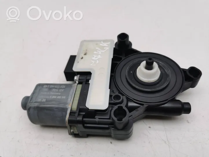 Volkswagen Tiguan Takaoven ikkunan nostomoottori 5Q0959407A