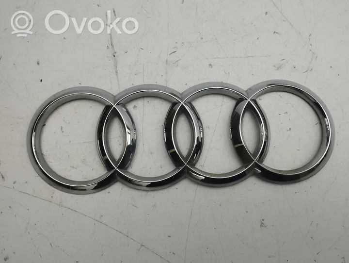 Audi Q3 F3 Valmistajan merkki/mallikirjaimet 