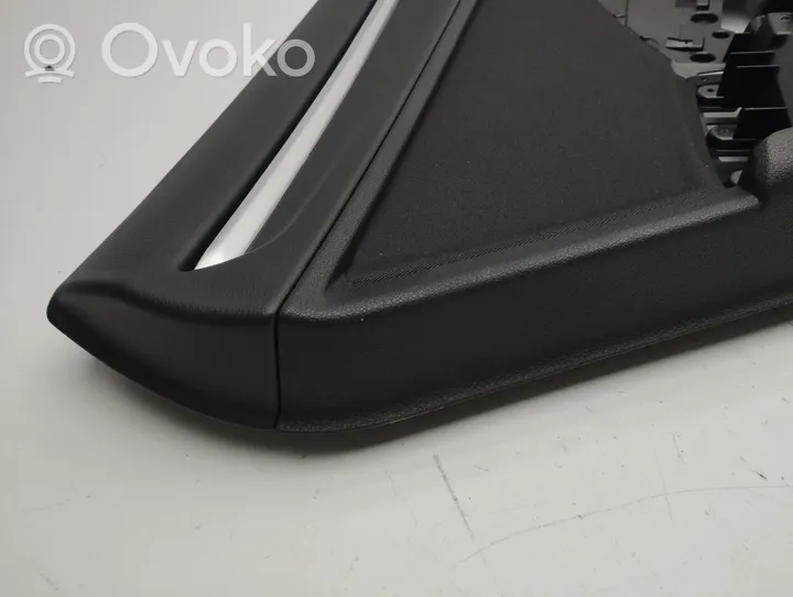 Audi Q3 F3 Takaoven verhoilu 83A971693M