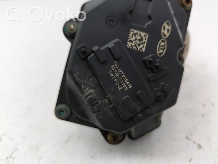 Hyundai i30 Throttle valve 351002A900