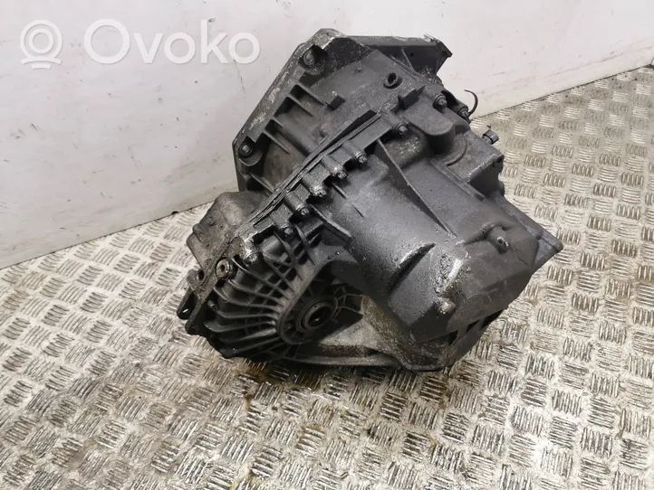 Opel Antara Scatola del cambio manuale a 6 velocità 55567634