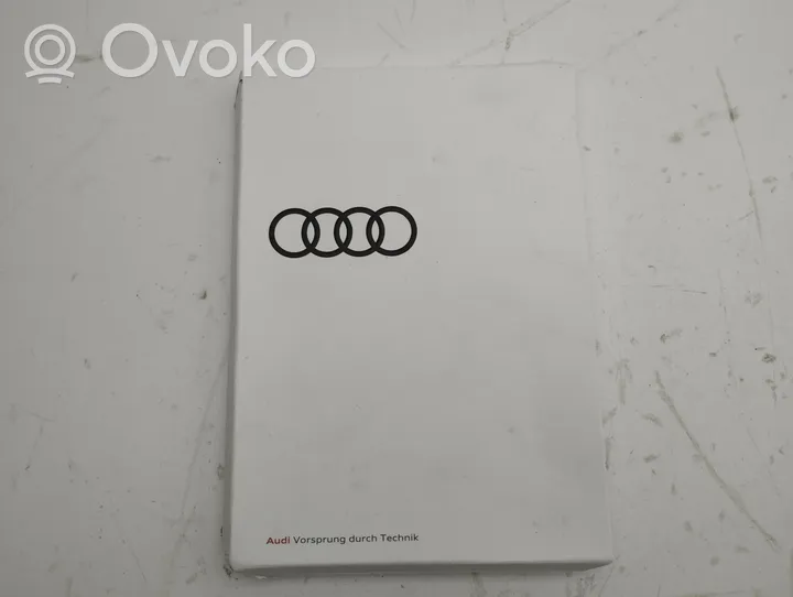 Audi A3 8Y Omistajan huoltokirja 8Y0012720AL